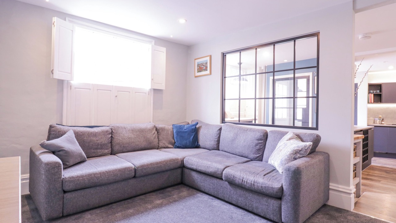 Photo of Livingroom in Clare