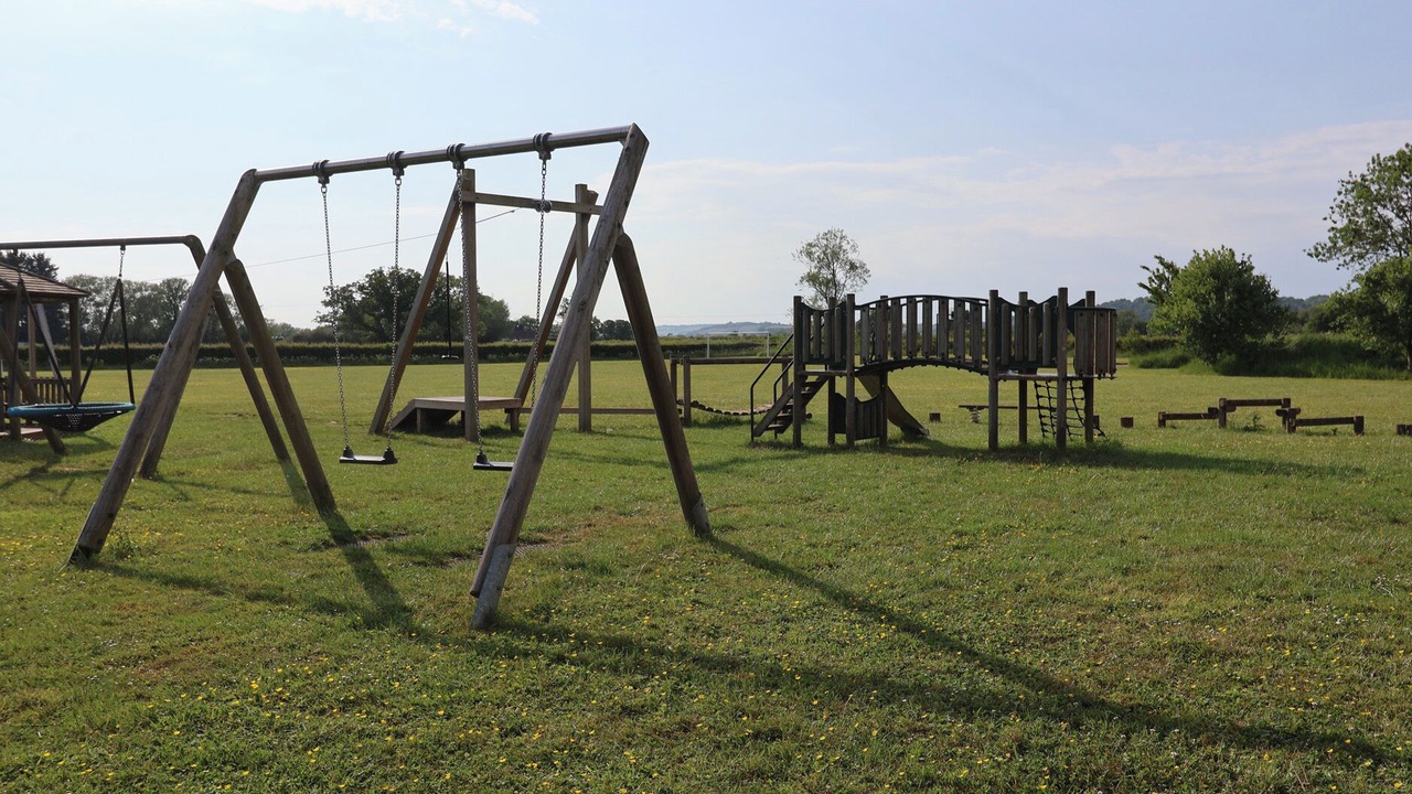 Photo of Others in Compton Dundon