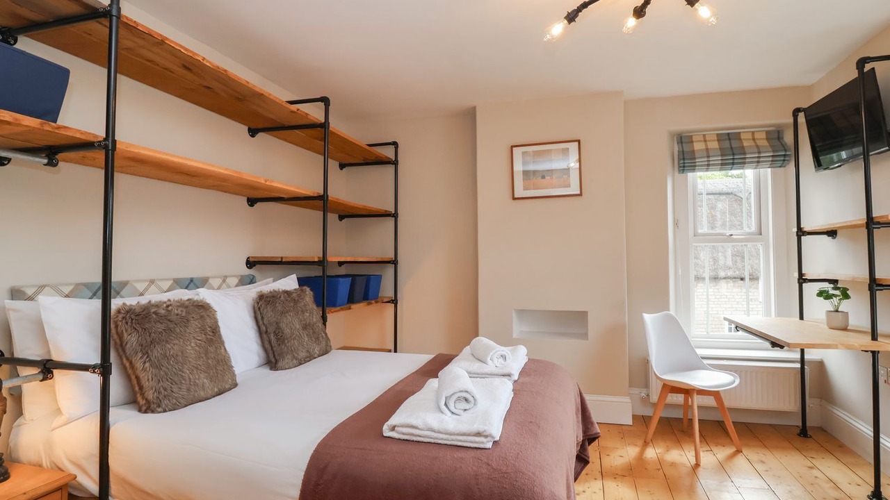 Photo of Others in Compton Dundon