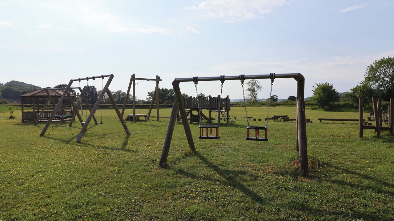 Photo of Others in Compton Dundon