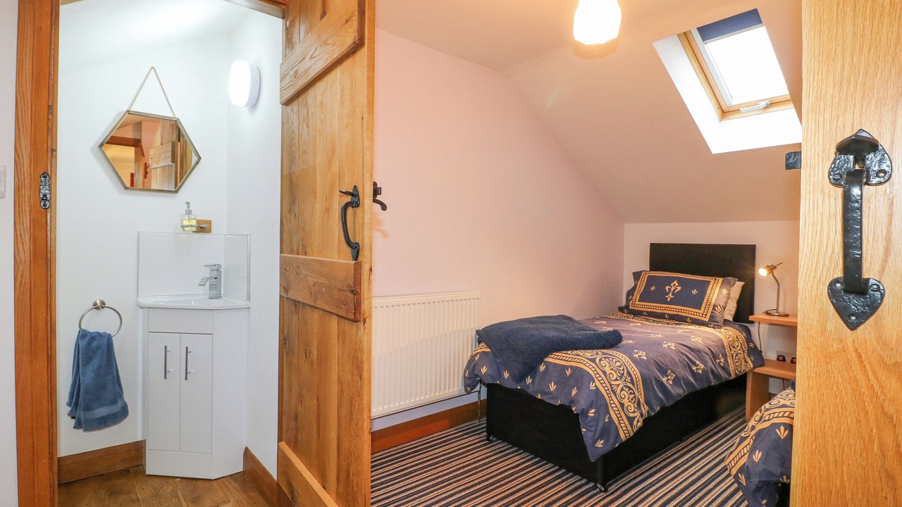 Photo of Others in Old Somerby