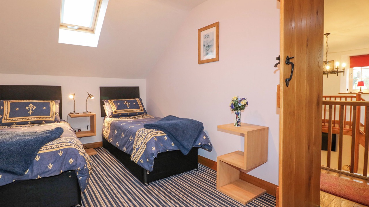 Photo of Others in Old Somerby