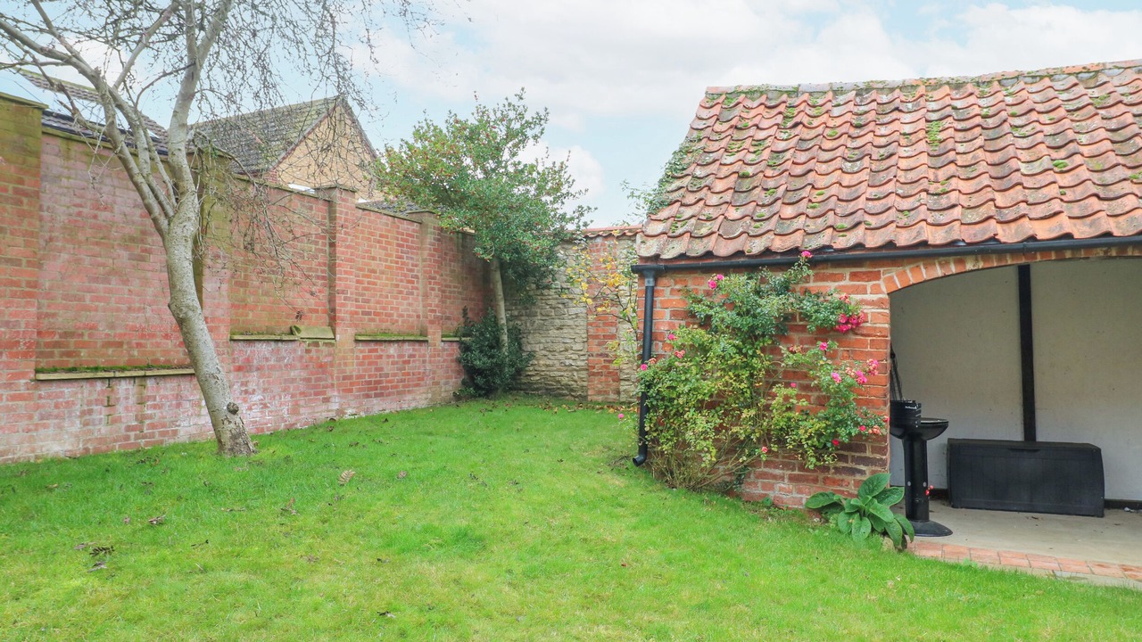 Photo of Outdoor in Old Somerby