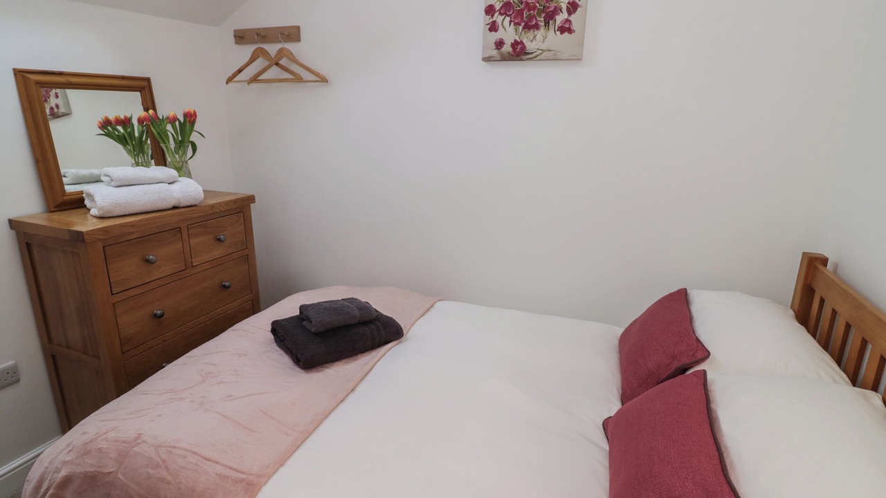 Photo of Others in Hellidon