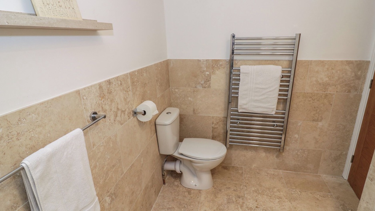 Photo of Others in Hellidon