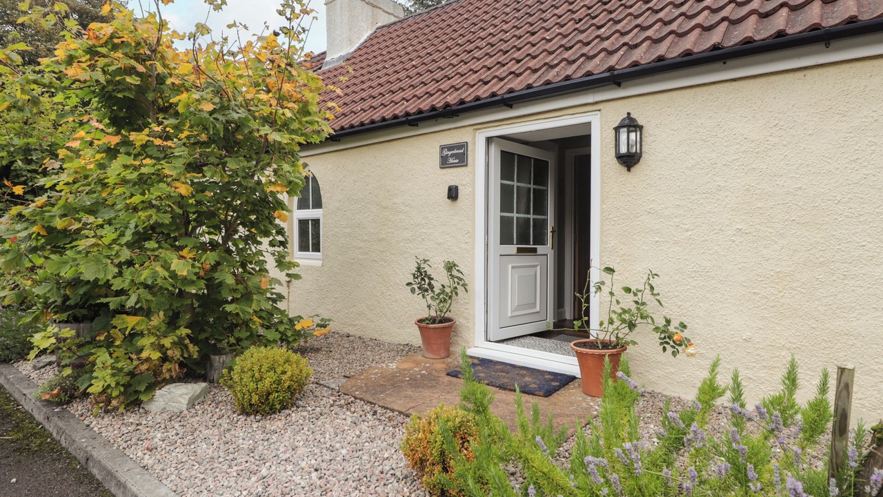 Photo of Outdoor in Mey