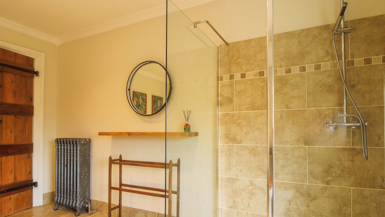 Photo of Others in Clun