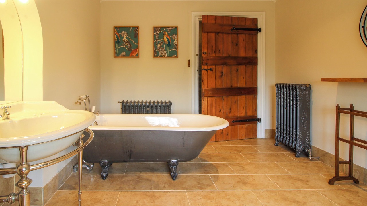 Photo of Others in Clun