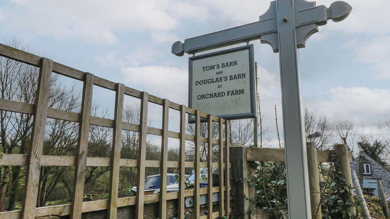 Photo of Outdoor in Parwich