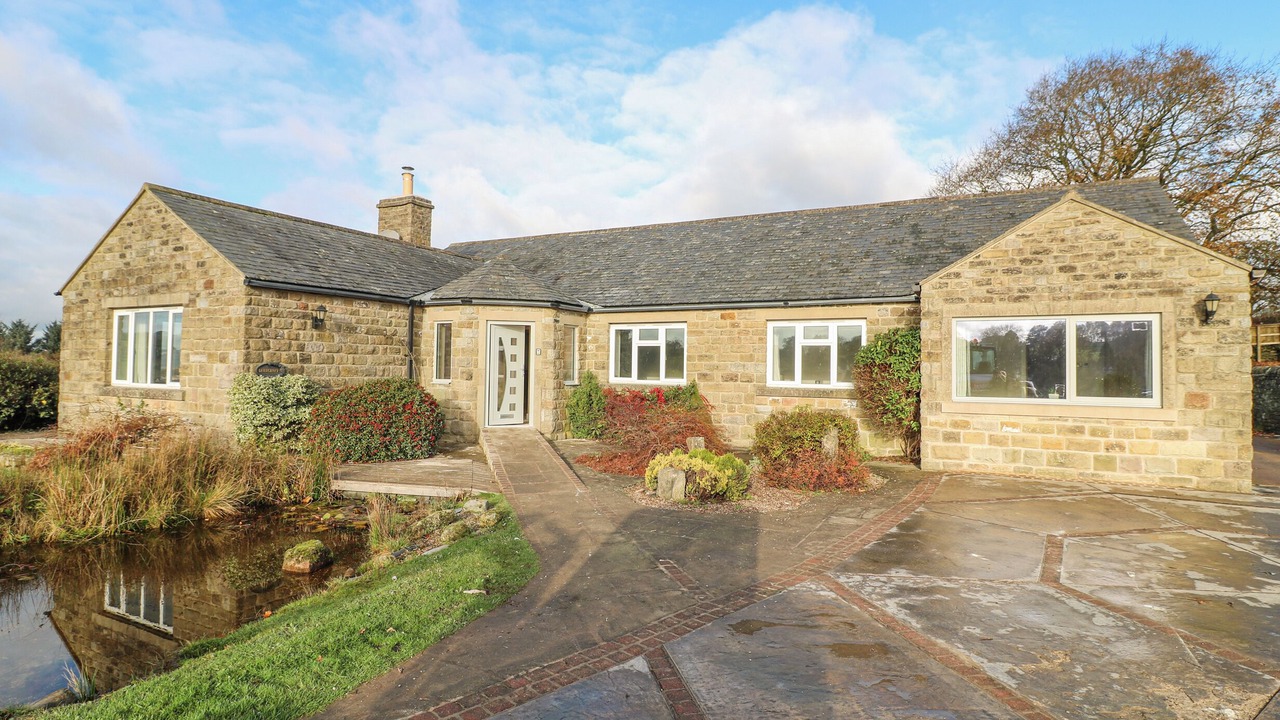 Photo of Outdoor in Tansley