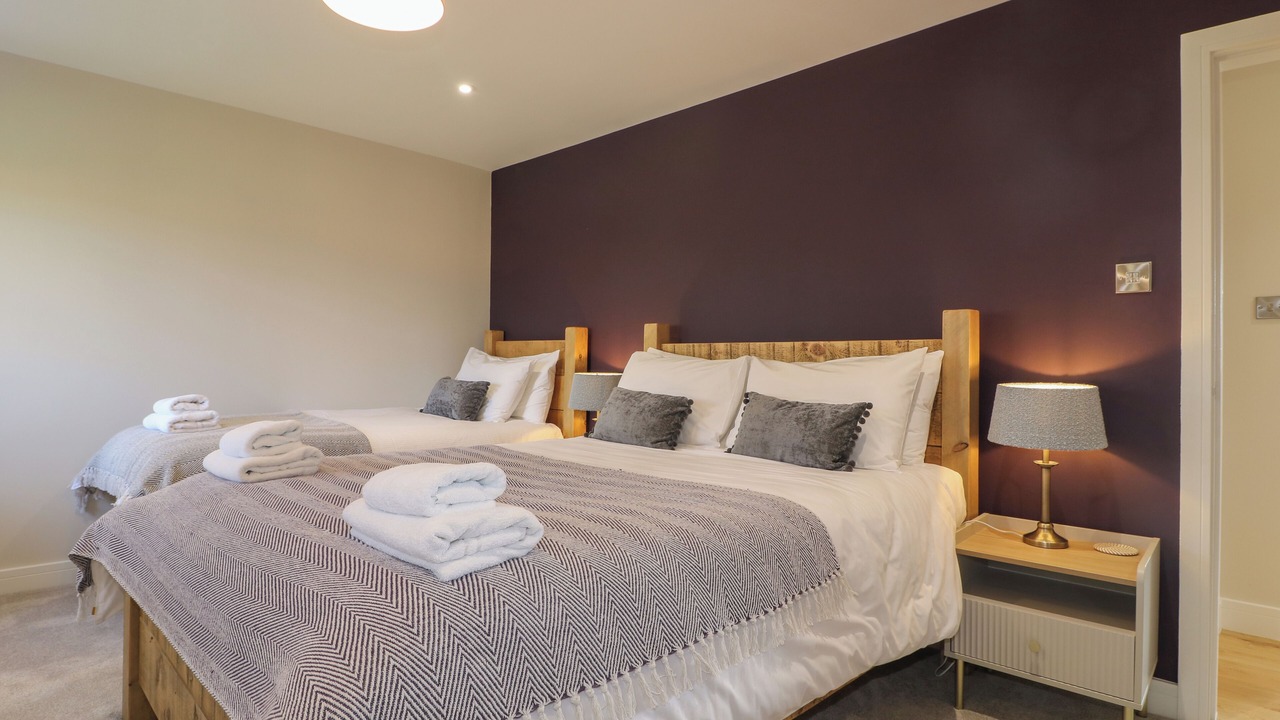 Photo of Others in Tansley