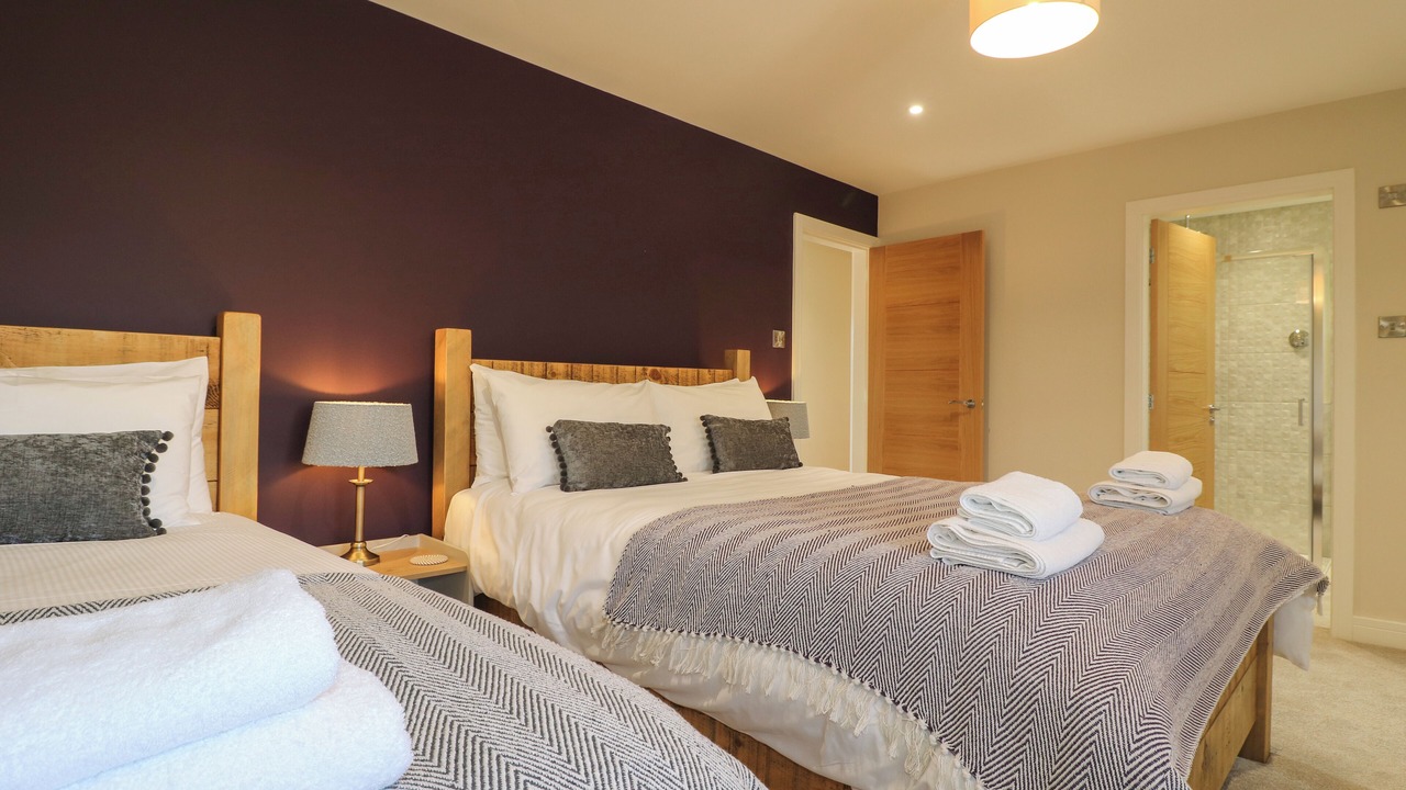 Photo of Others in Tansley