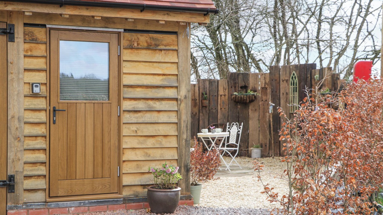 Photo of Patio Balcony in Old Gore