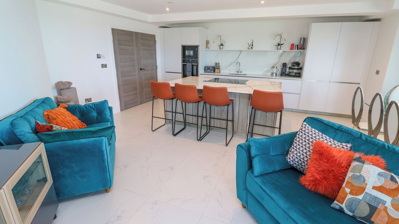 Photo of Livingroom in Newquay City Centre