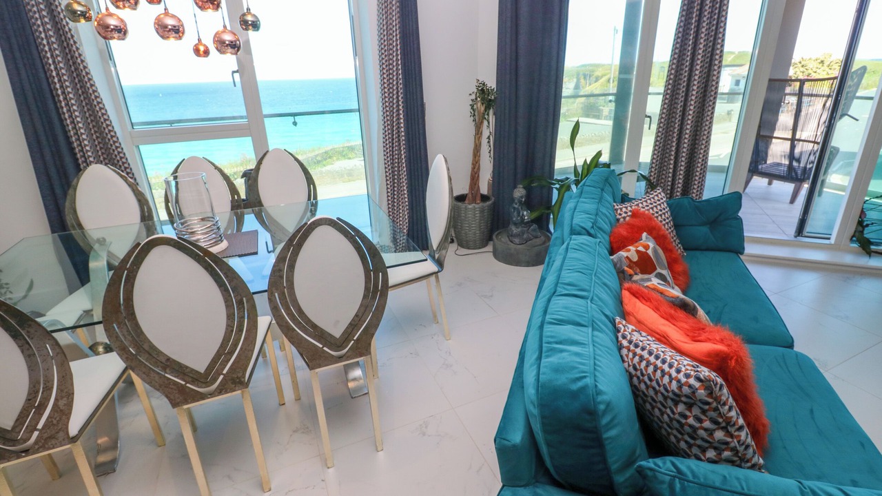 Photo of Livingroom in Newquay City Centre