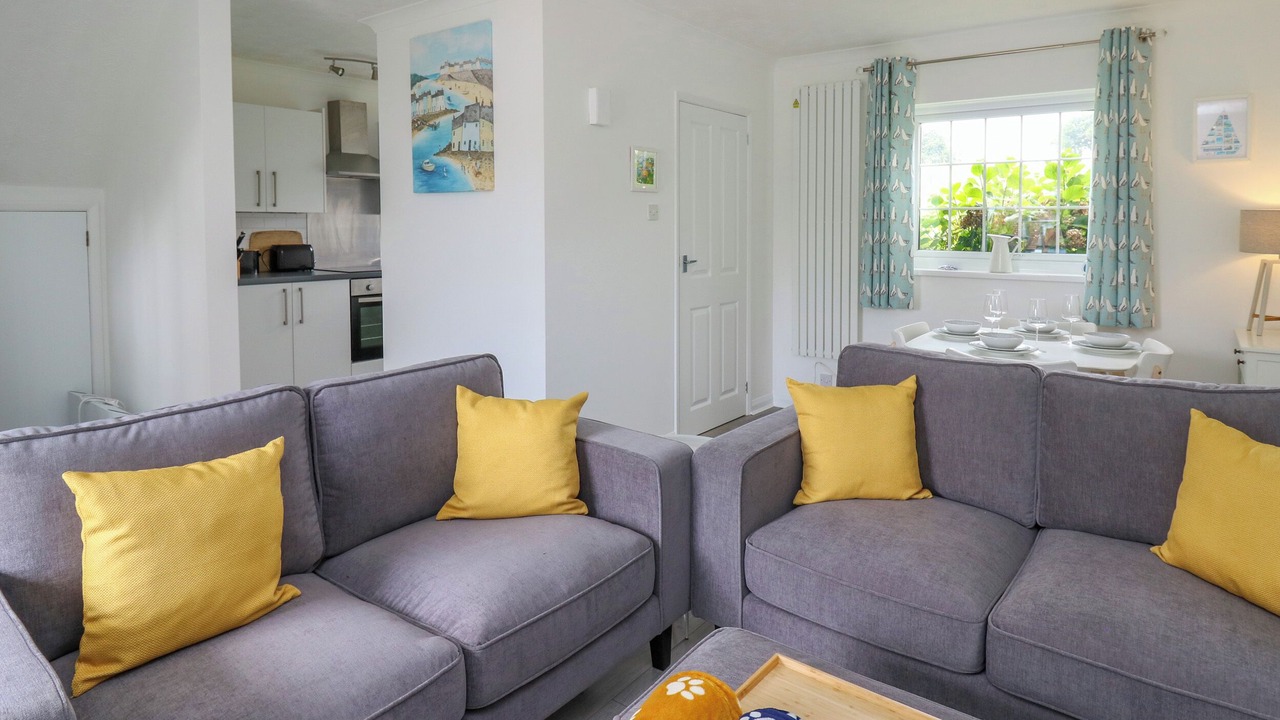 Photo of Livingroom in Aberporth