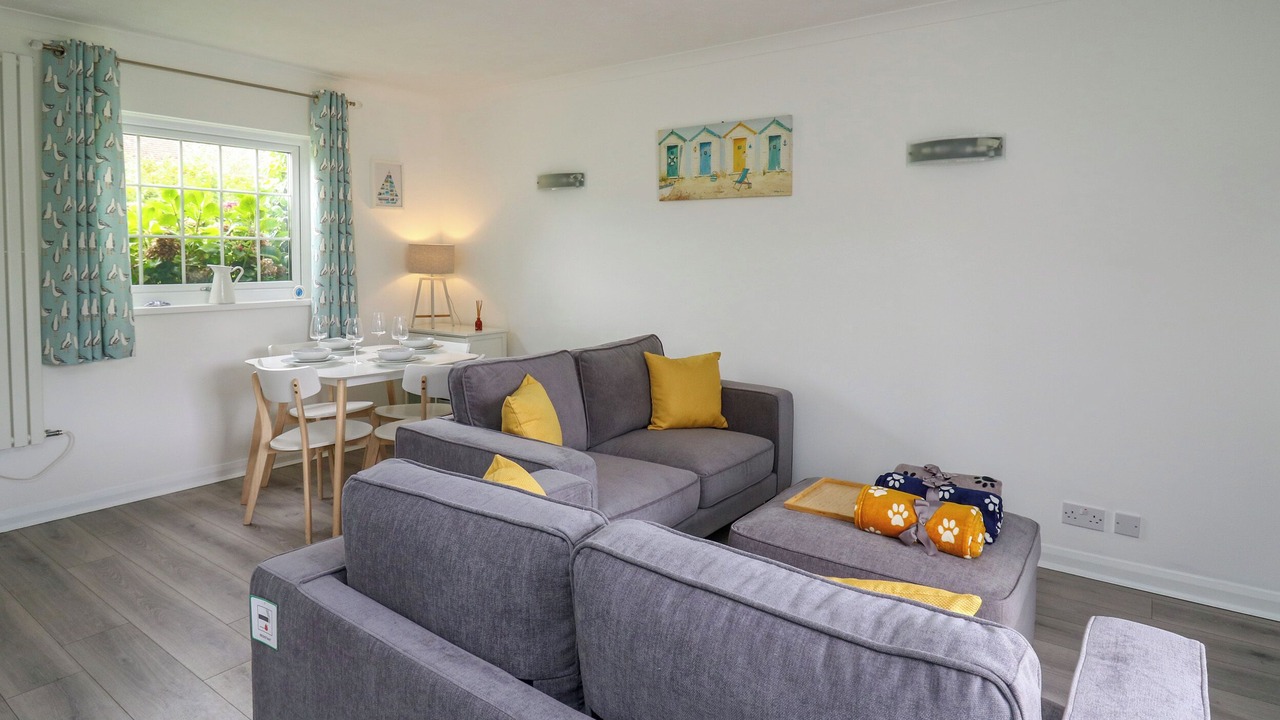 Photo of Livingroom in Aberporth