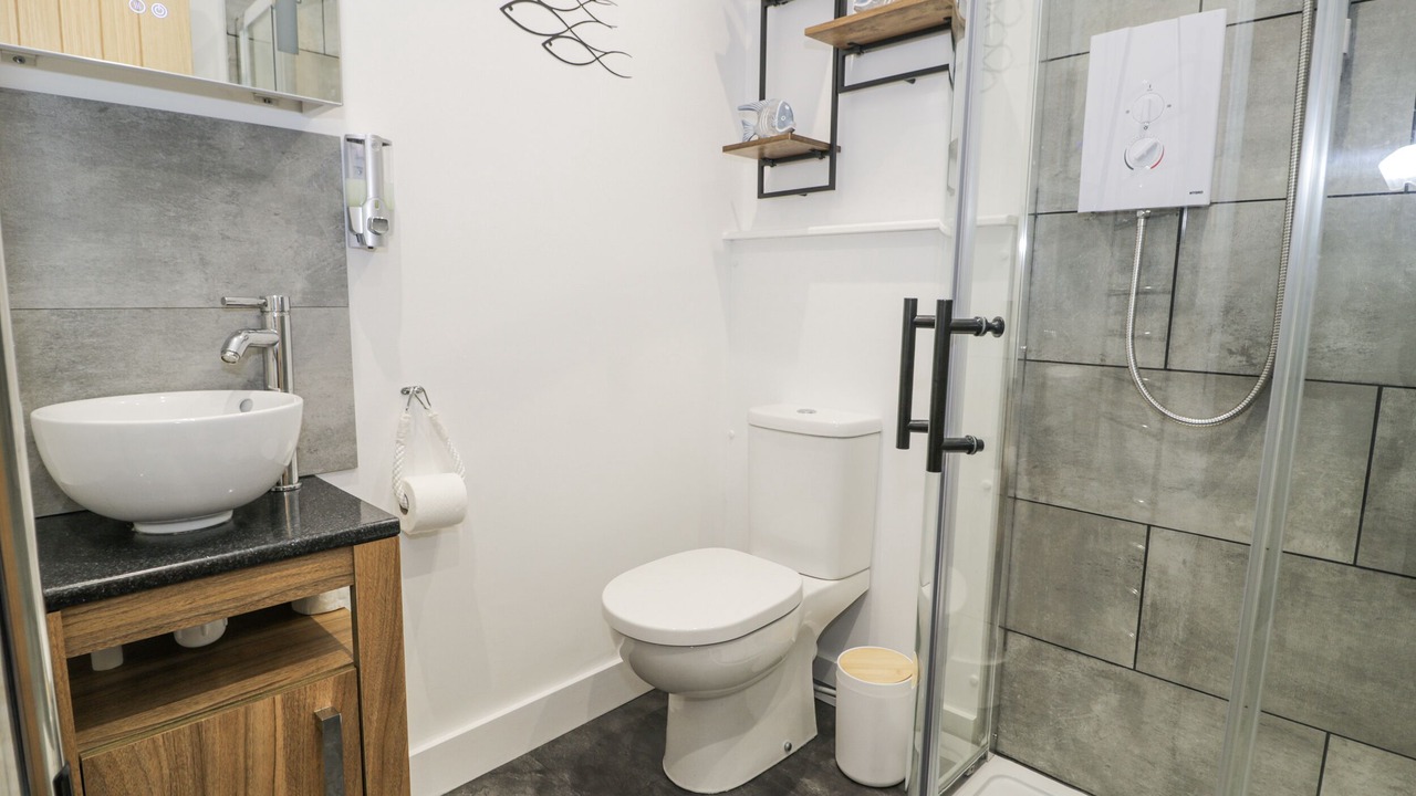 Photo of Bathroom in Borth-y-Gest