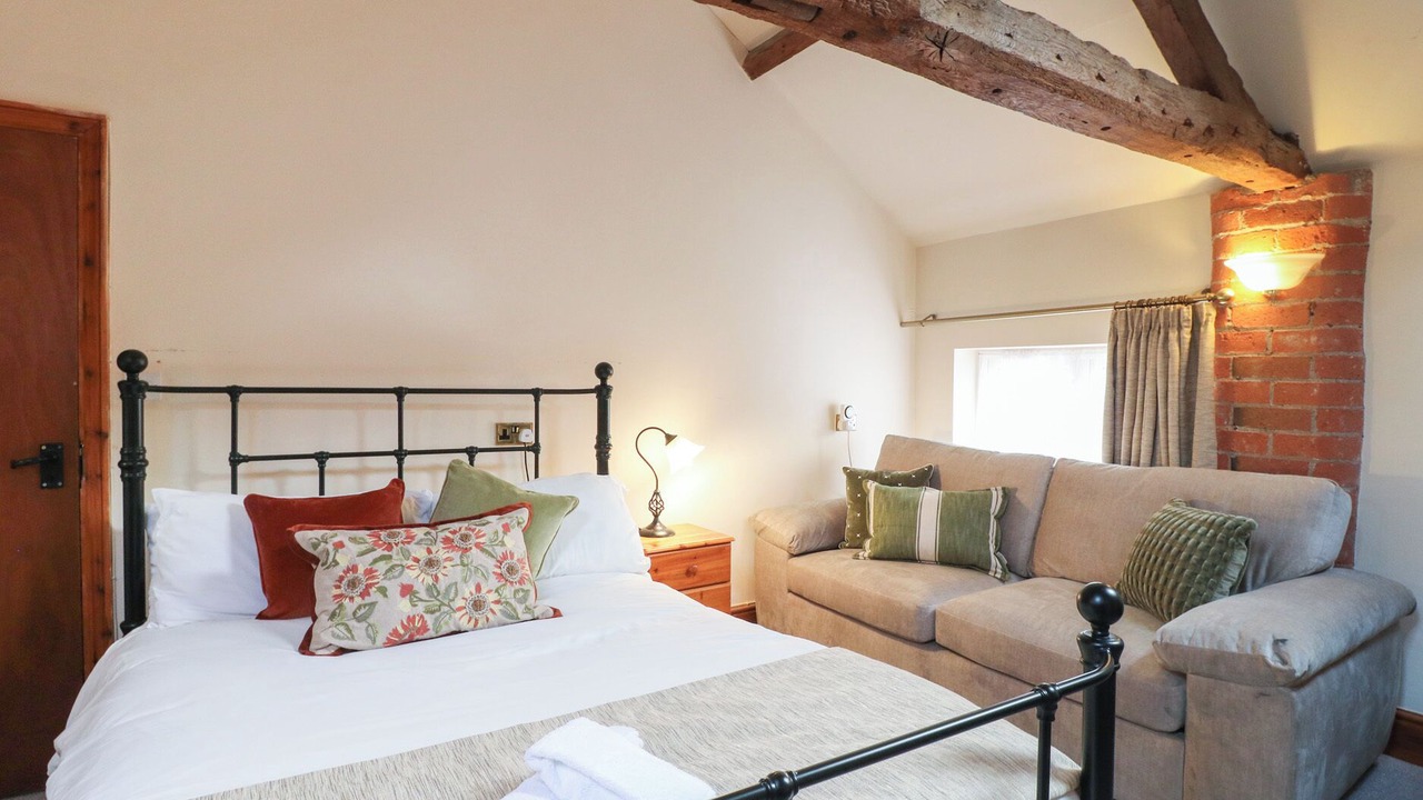 Photo of Others in Castle Donington