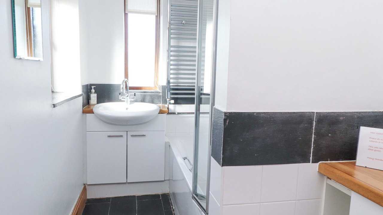 Photo of Others in Dinas