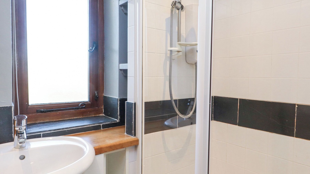 Photo of Others in Dinas