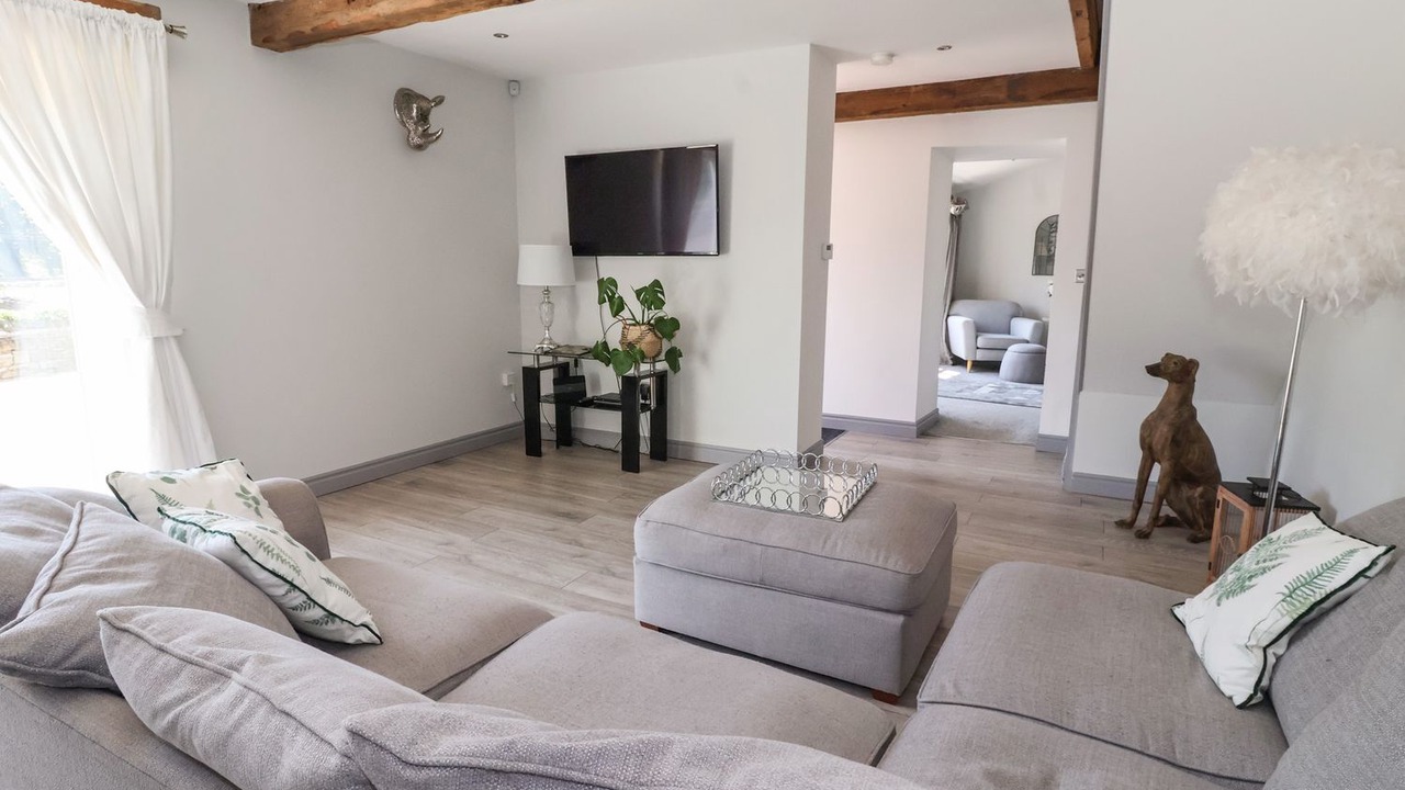 Photo of Livingroom in Shipley