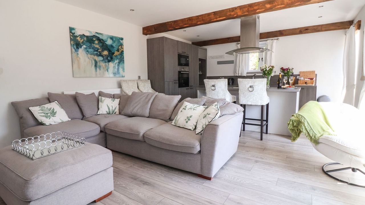 Photo of Livingroom in Shipley