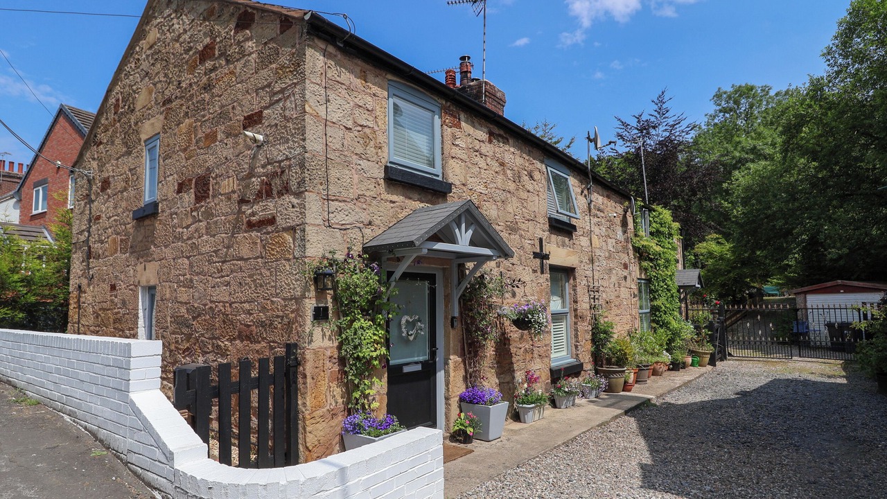 Photo of Outdoor in Pontblyddyn