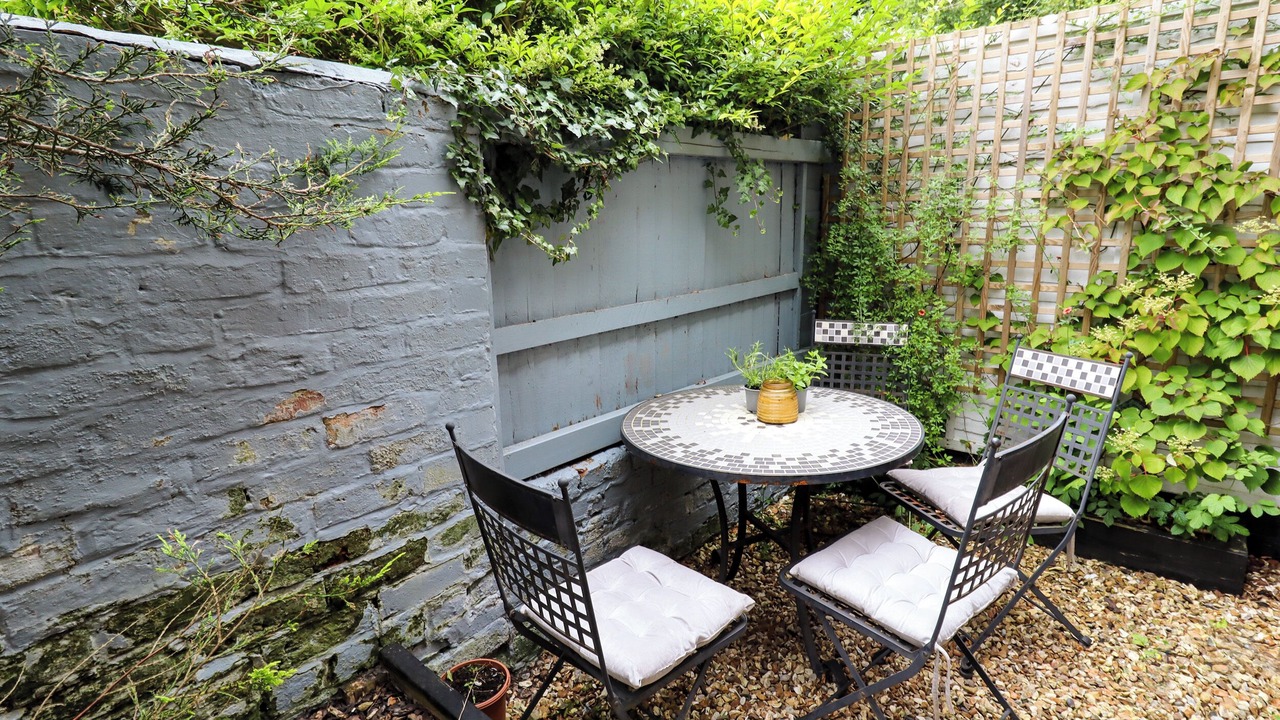 Photo of Outdoor in Pontblyddyn