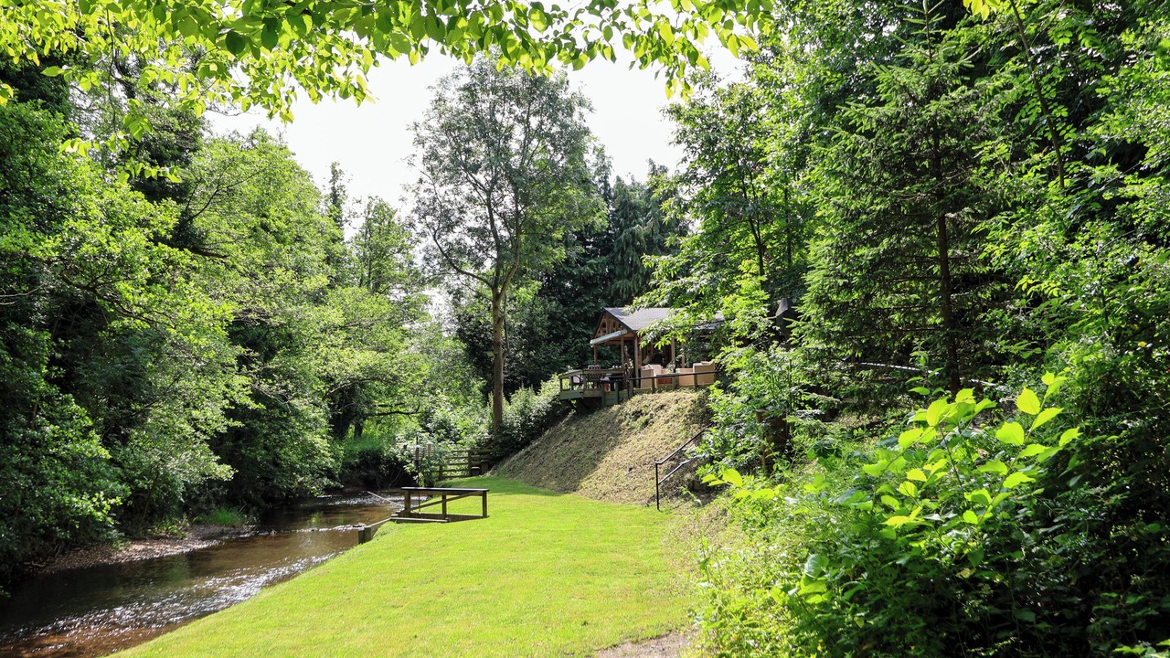 Photo of Outdoor in Pontblyddyn