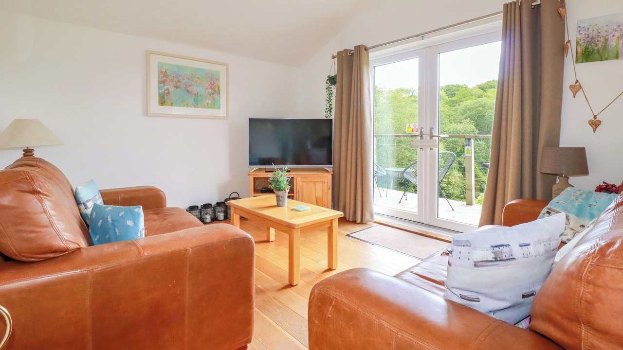 Photo of Livingroom in Looe