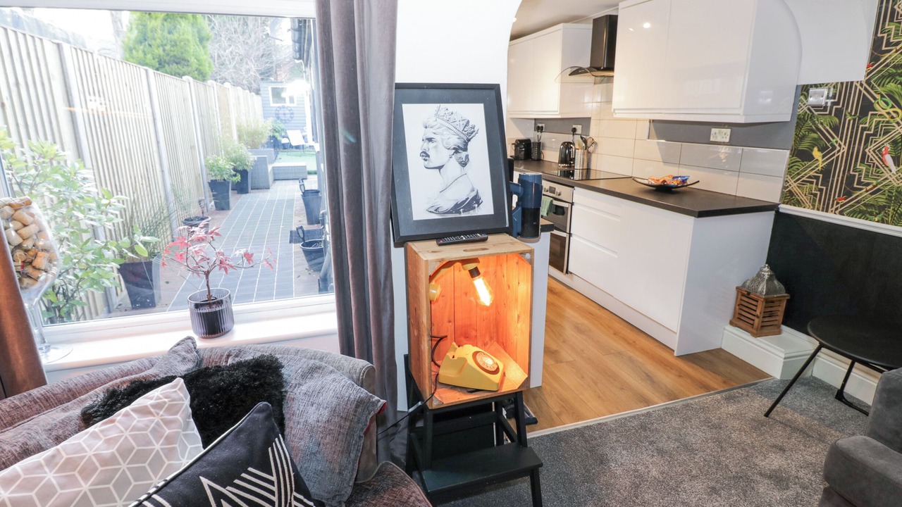 Photo of Livingroom in Smethwick