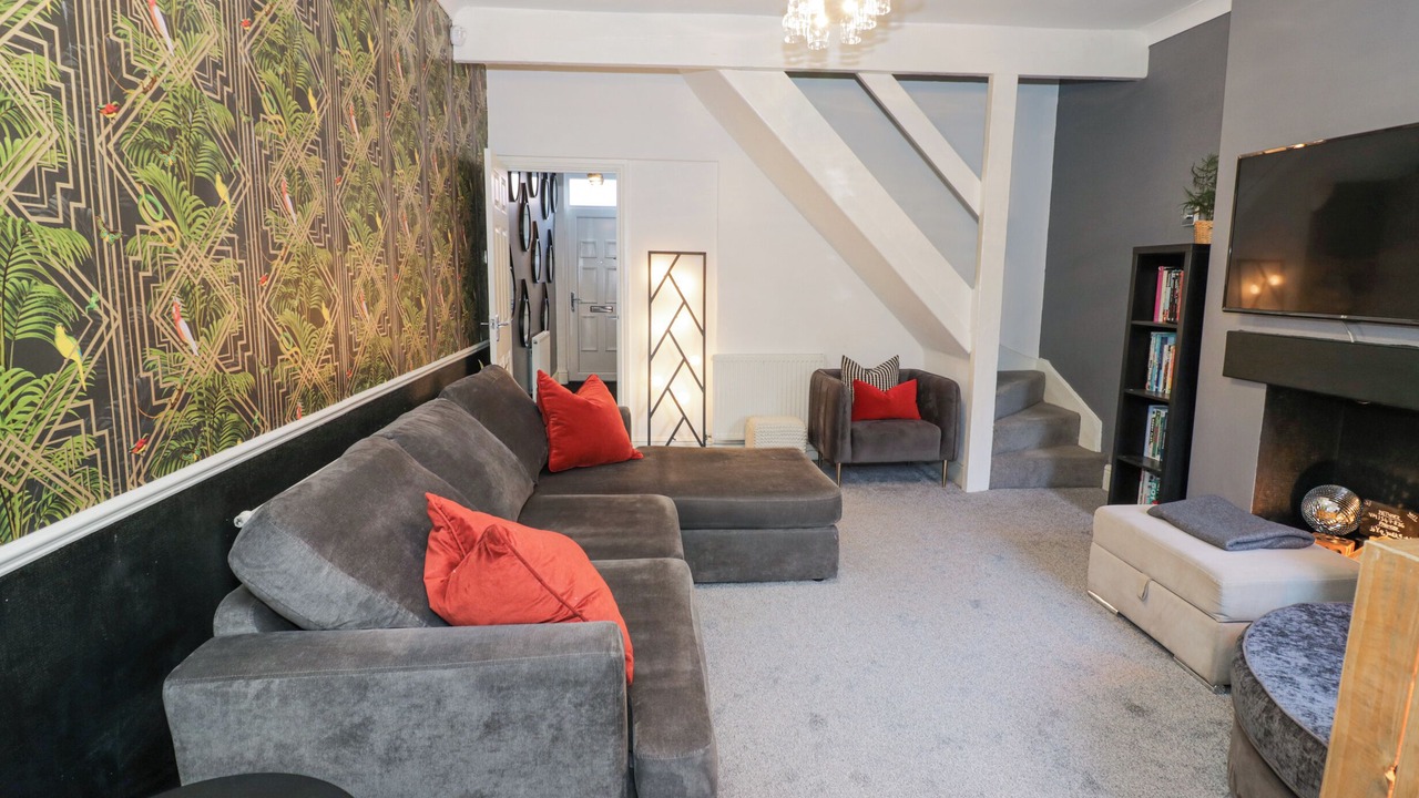 Photo of Livingroom in Smethwick