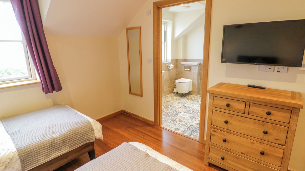 Photo of Others in Oxhill