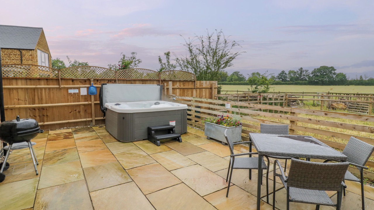 Photo of Outdoor in Oxhill