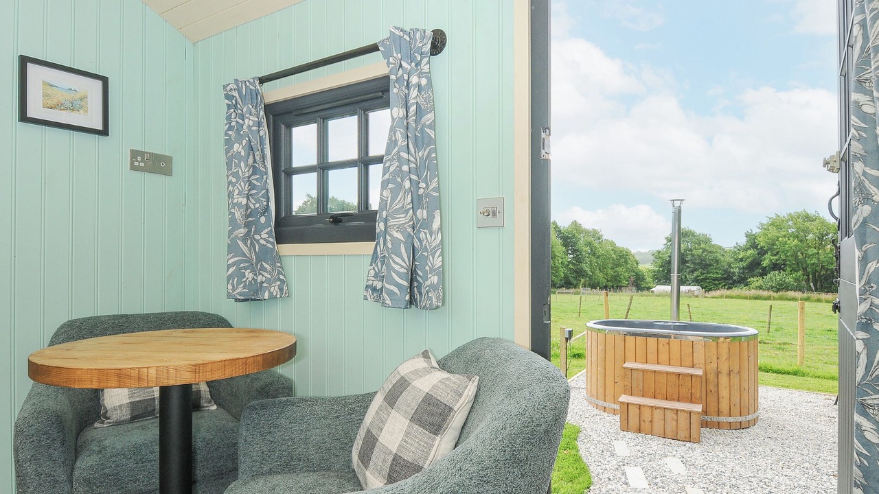 Photo of Outdoor in Brazzacott