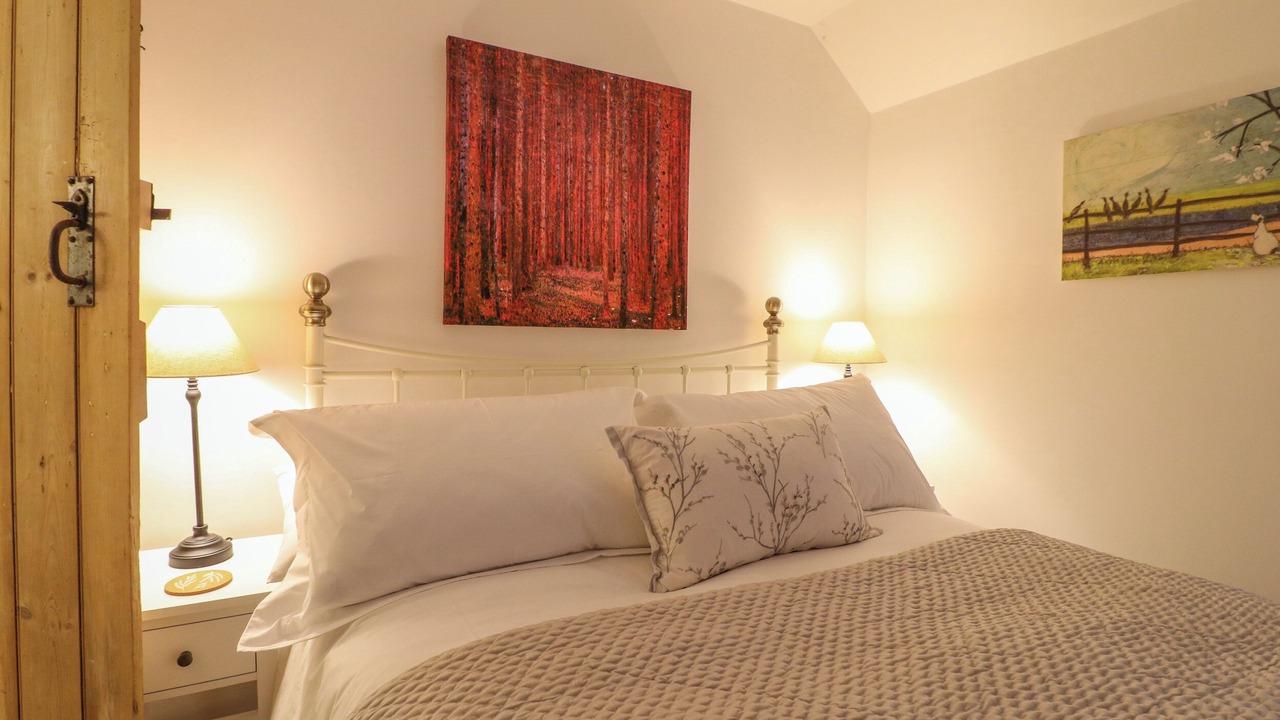 Photo of Others in Alstonfield