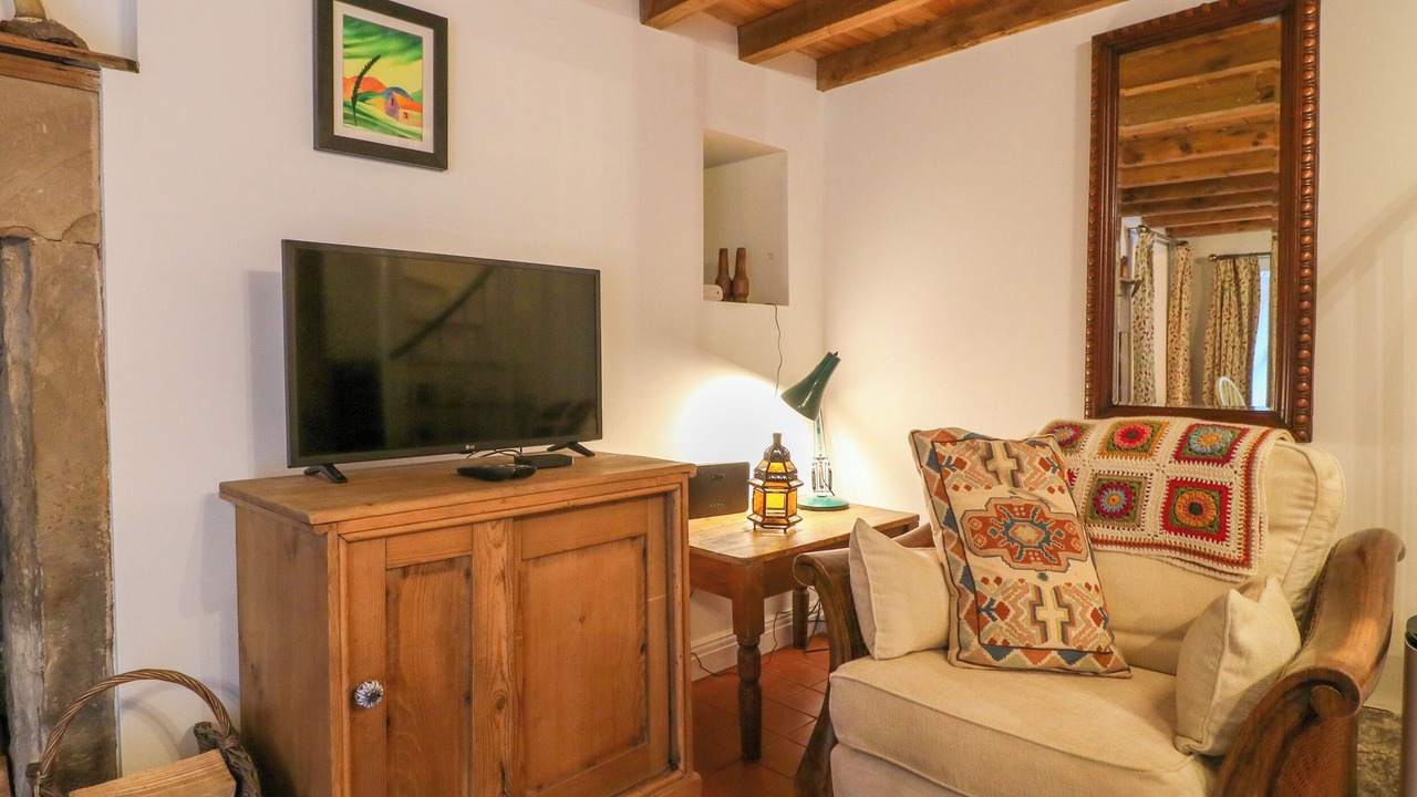 Photo of Livingroom in Alstonfield