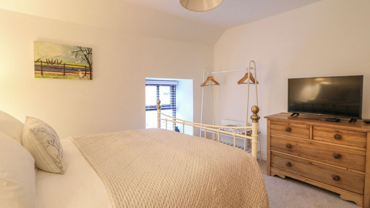 Photo of Others in Alstonfield