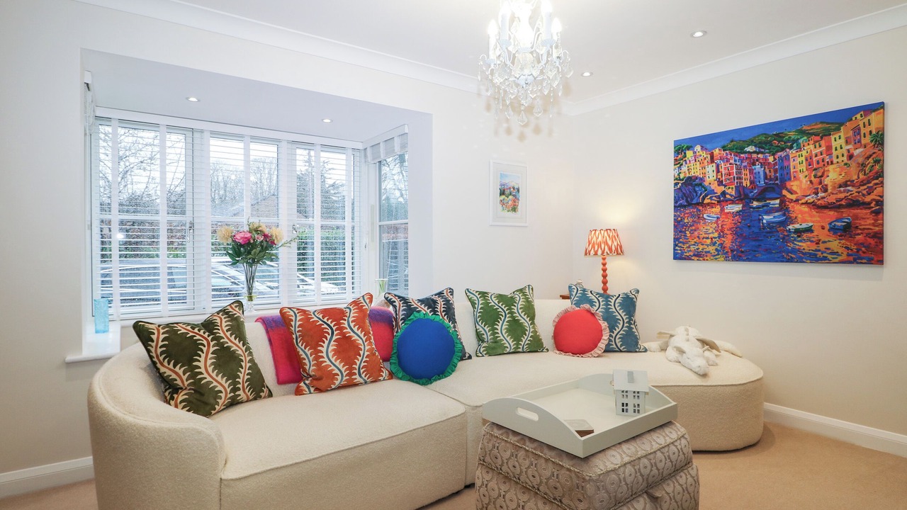 Photo of Livingroom in Micheldever