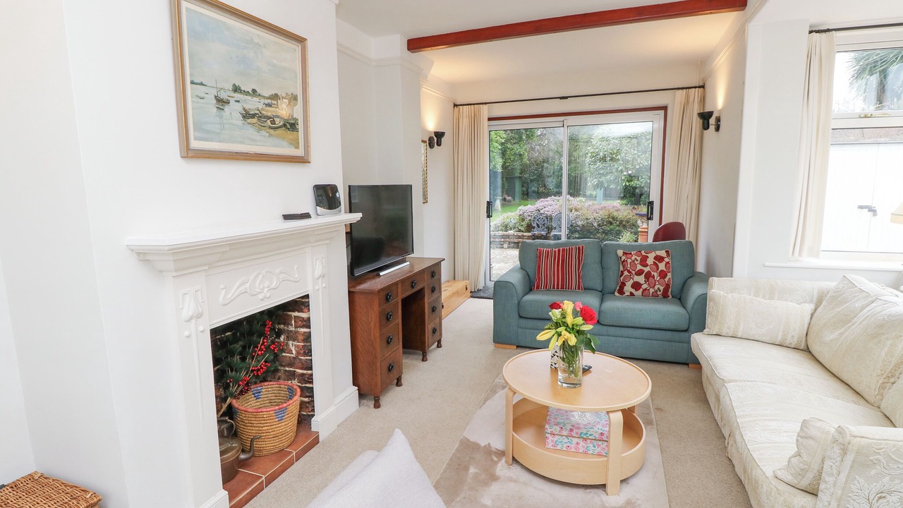 Photo of Livingroom in South Hayling