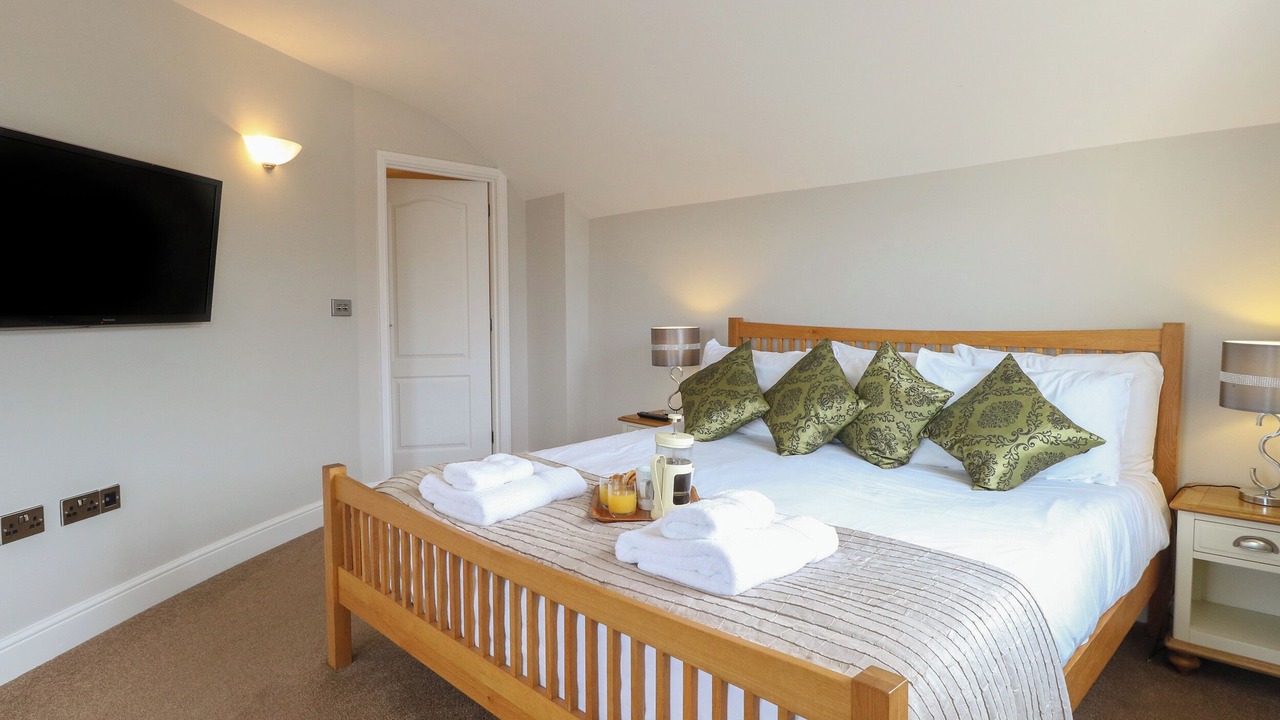 Photo of Others in Horning