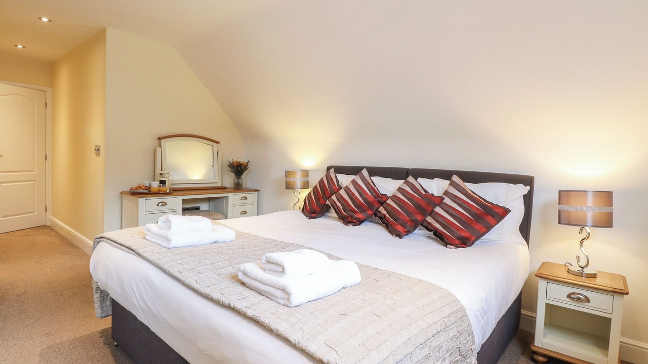 Photo of Others in Horning