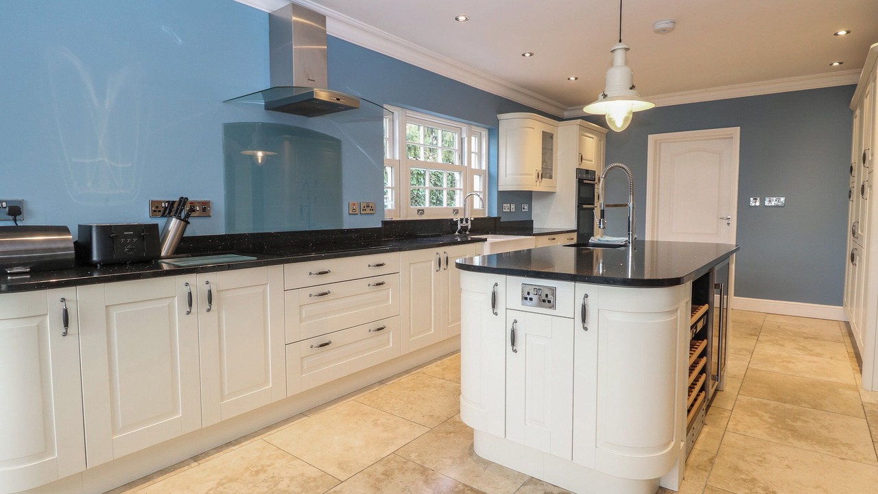 Photo of Others in Horning