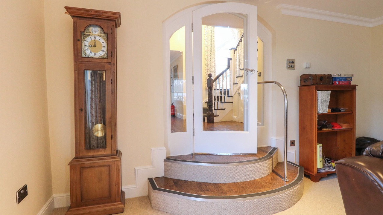 Photo of Others in Horning