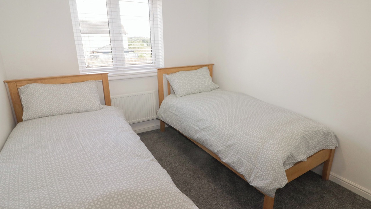 Photo of Others in Crynant