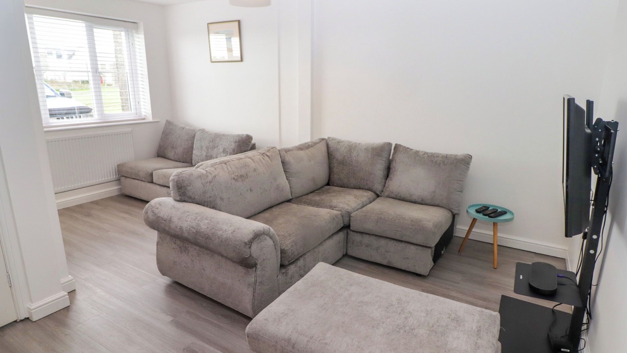 Photo of Livingroom in Crynant