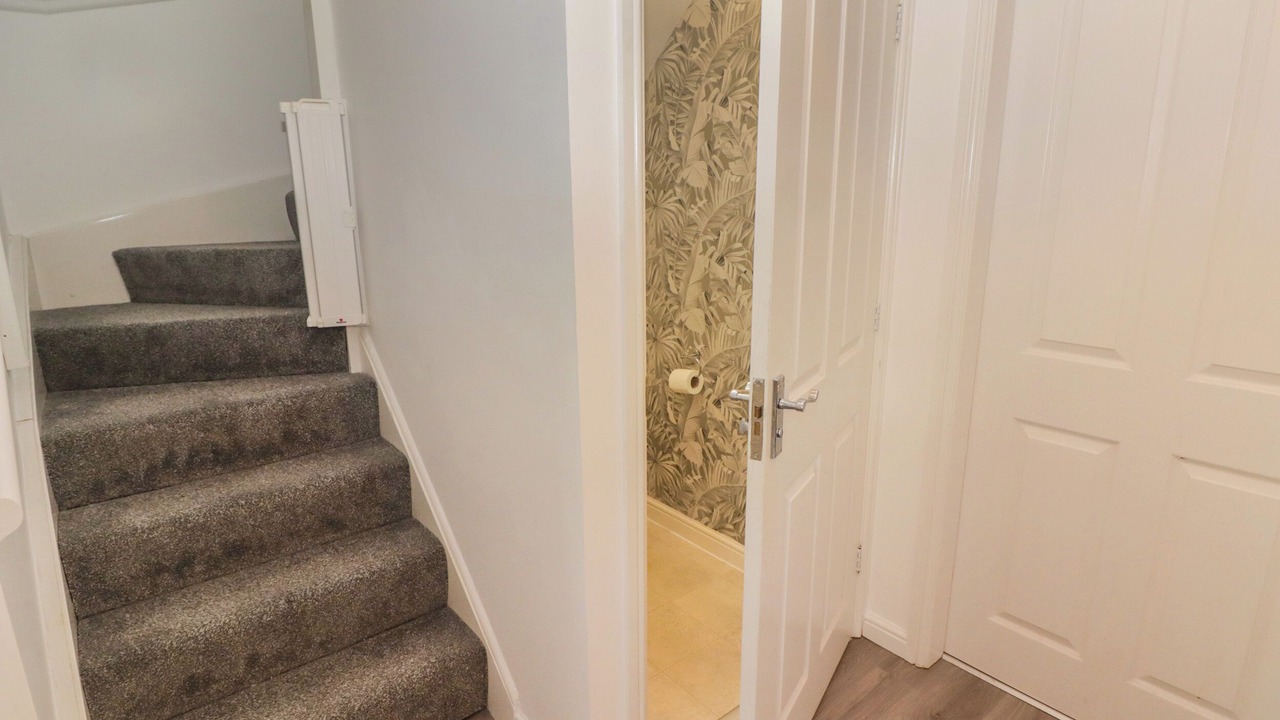 Photo of Others in Crynant