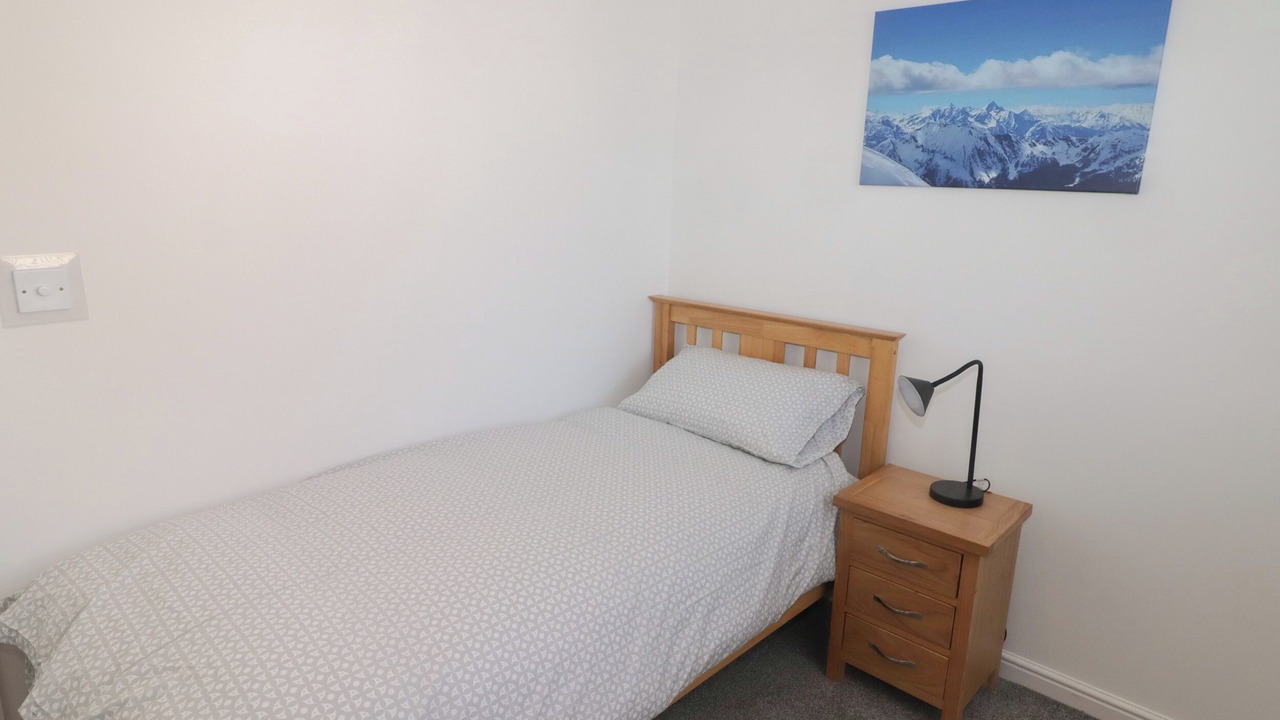 Photo of Others in Crynant