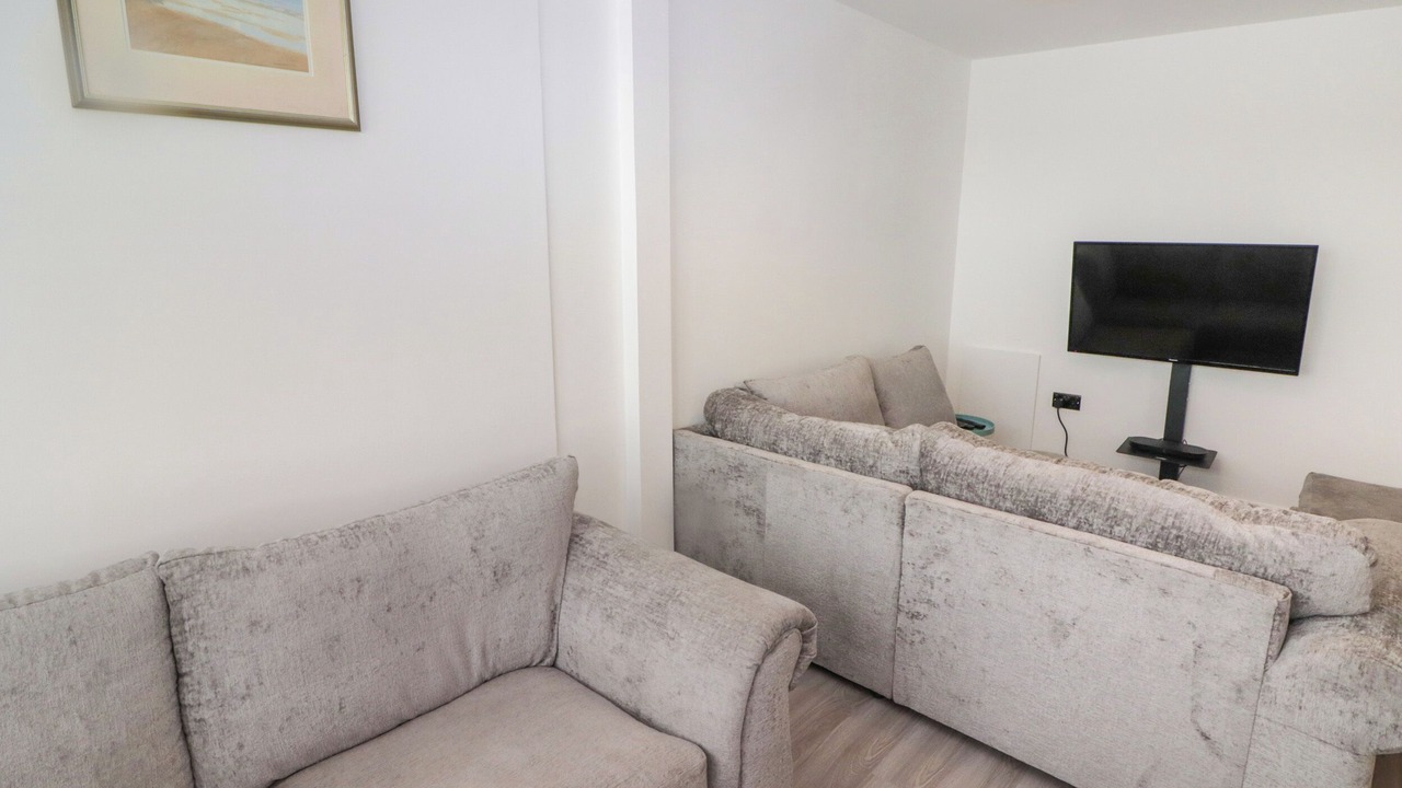 Photo of Livingroom in Crynant